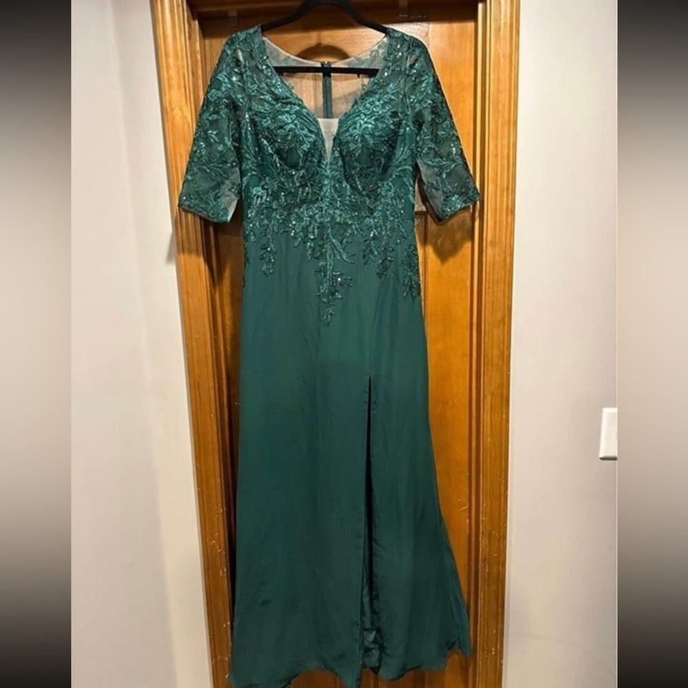 Emerald green evening gown, mother of bride/groom dress